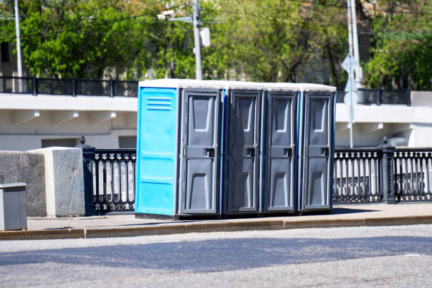 Porta potty delivery and setup in Oak Grove, AL
